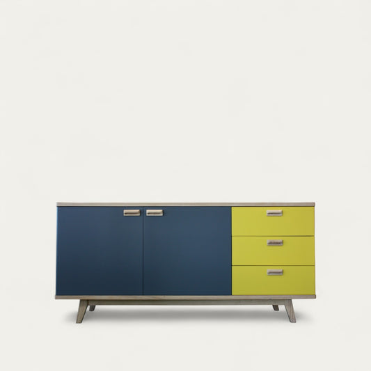 Solid and lacquered oak sideboard, 2 doors 3 drawers - 185L x 48D