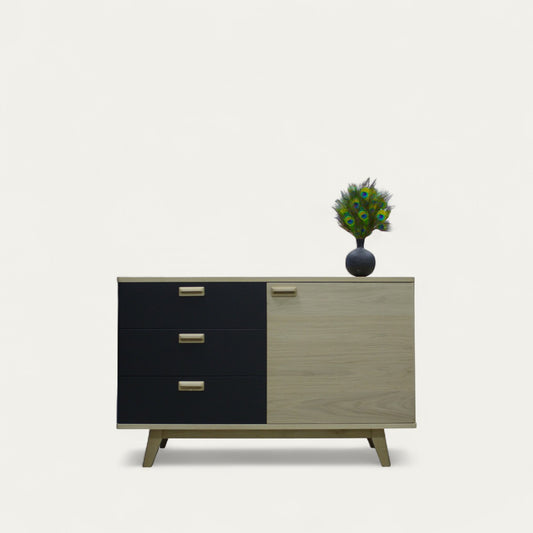 Solid and lacquered oak sideboard, 3 drawers 1 door - 130L x 48D